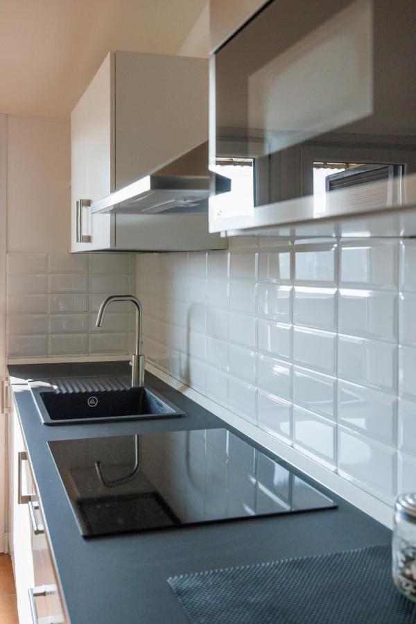 Xenia - Newly Renovated Flat In Fiera Area * Milano